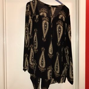 Really cute button up top that ties at the bottom